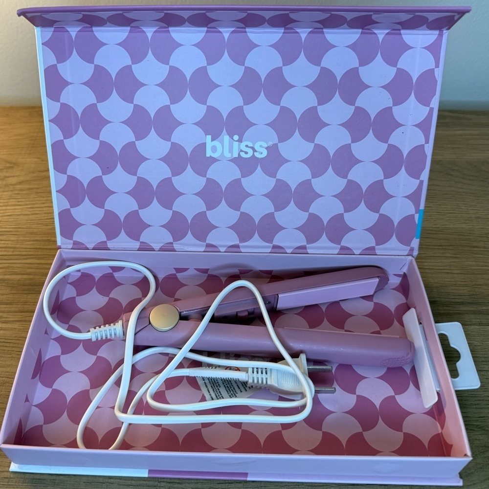Bliss Mini Hair Straightener Pink Travel Size Ceramic Flat Iron - Picture 4 of 8